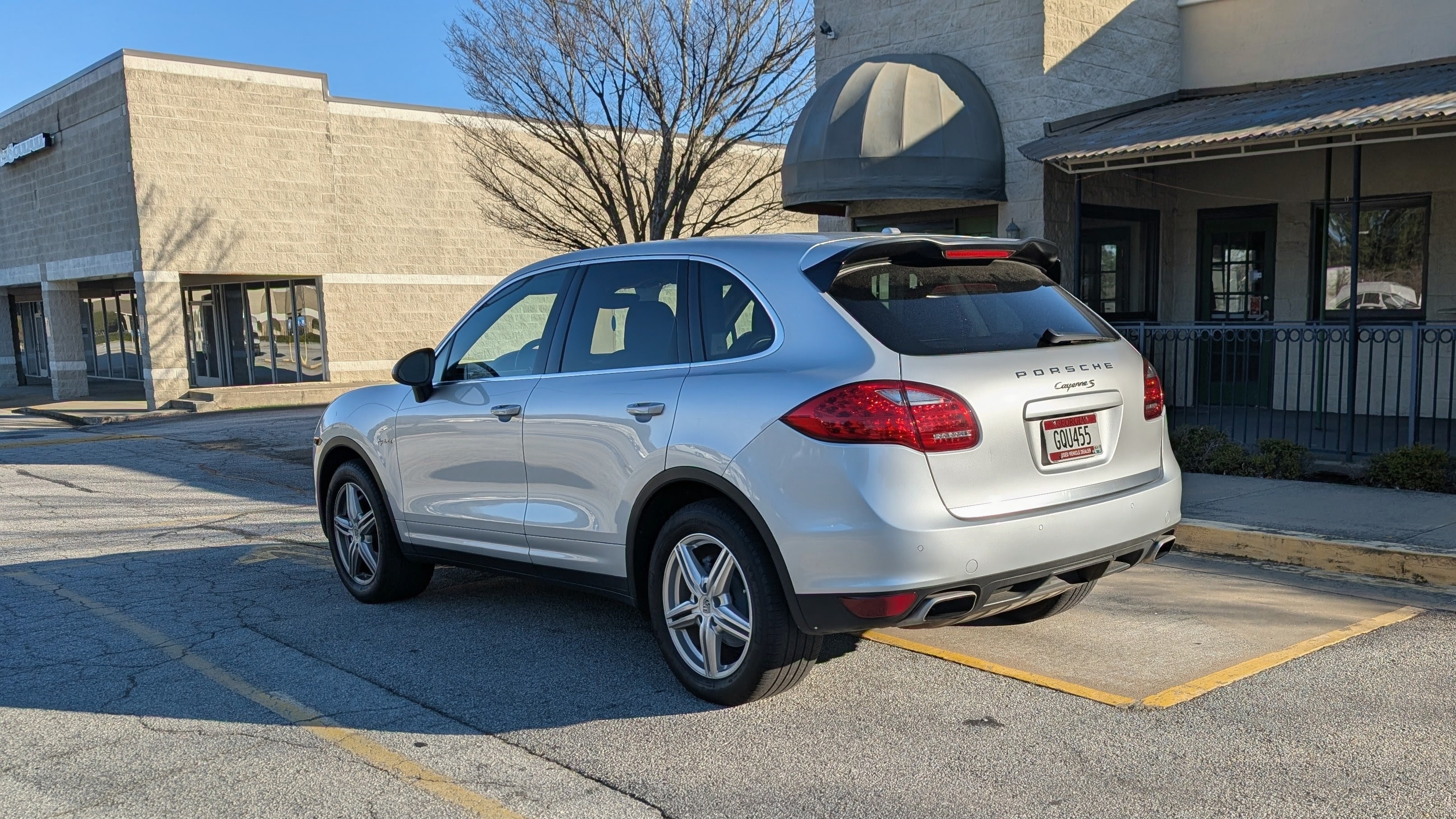 2014 Porche Cayenne S-Hybrid photo 4