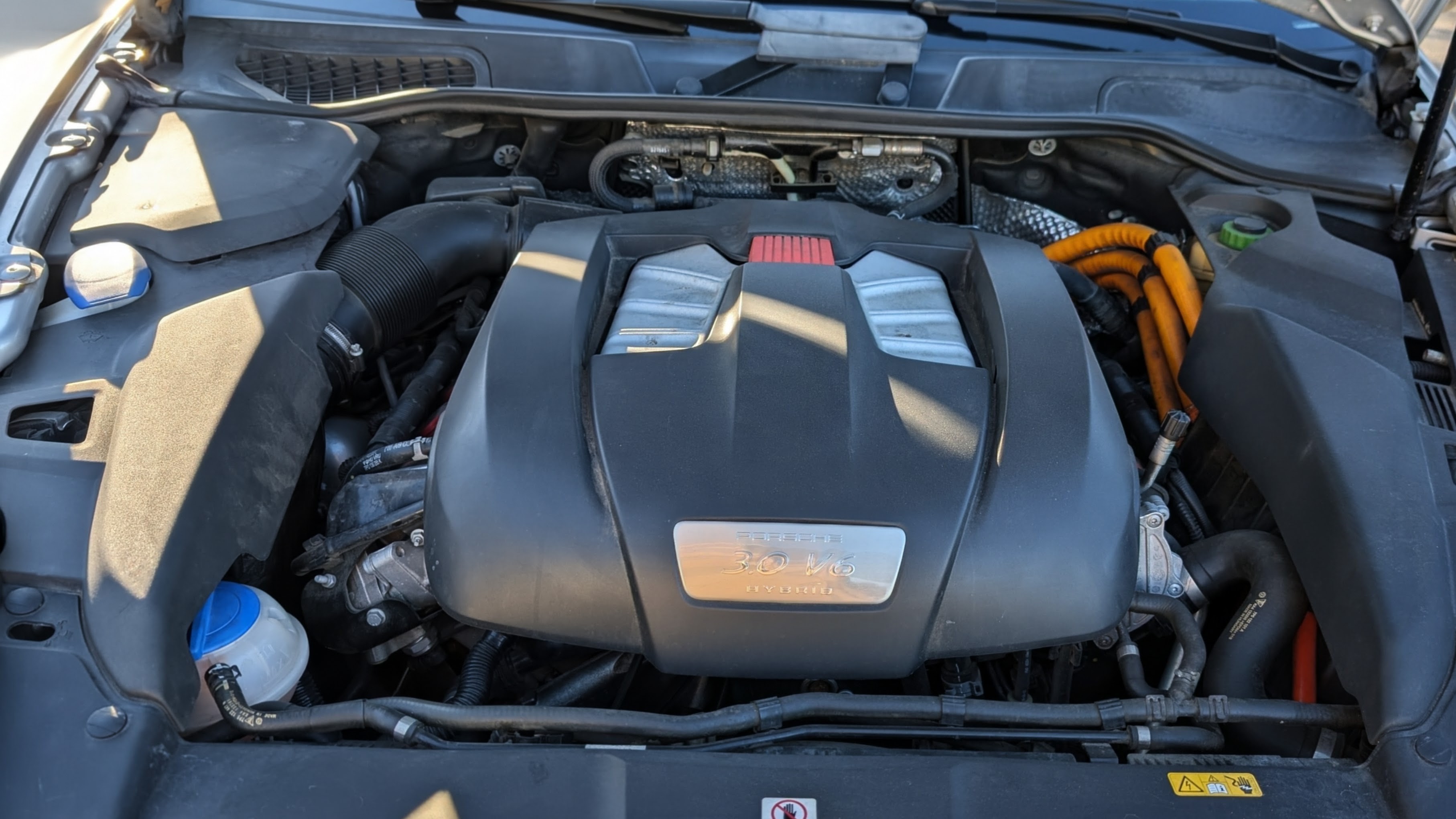2014 Porche Cayenne S-Hybrid photo 8