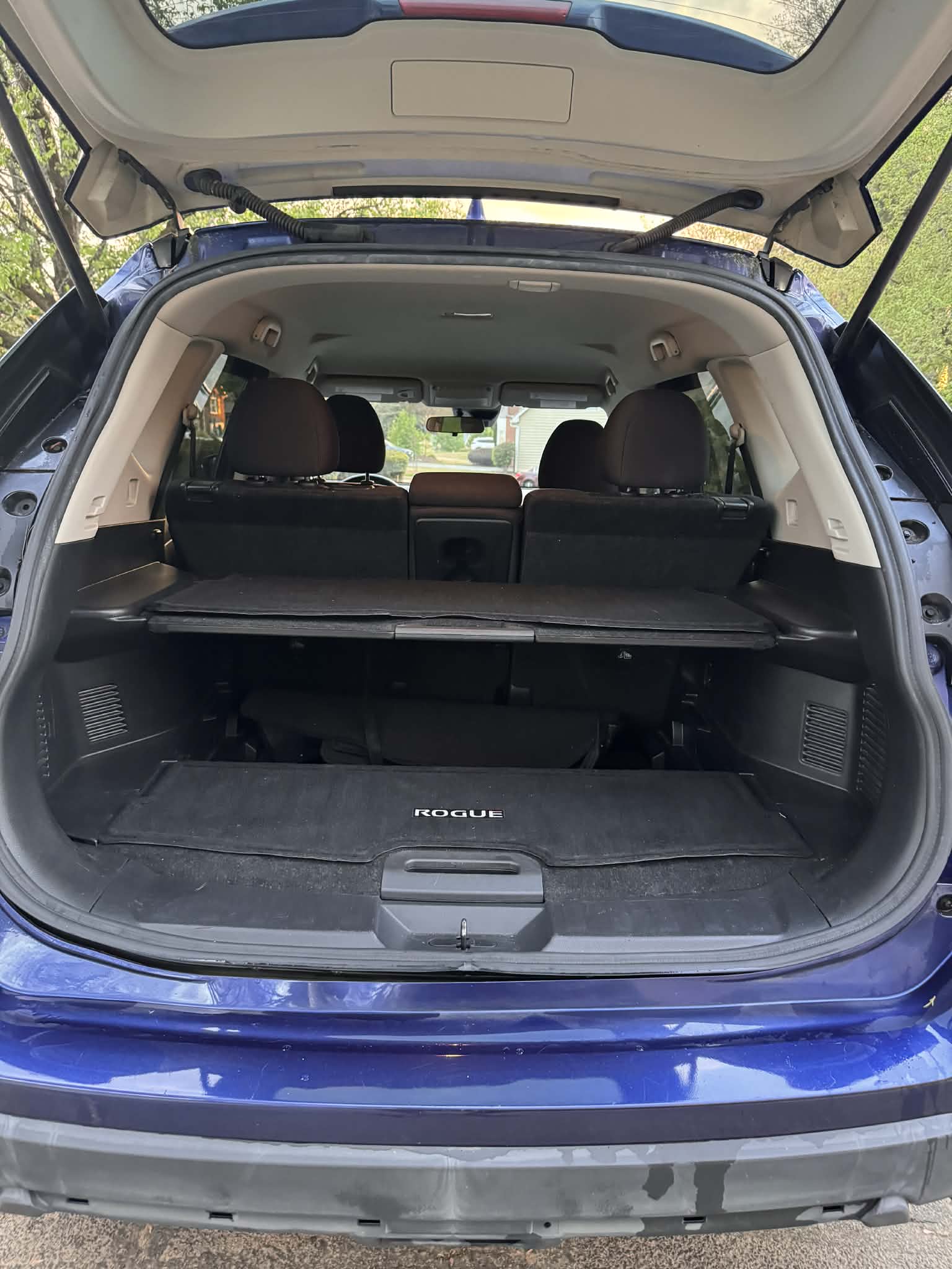 2019 Nissan Rogue SE photo 8