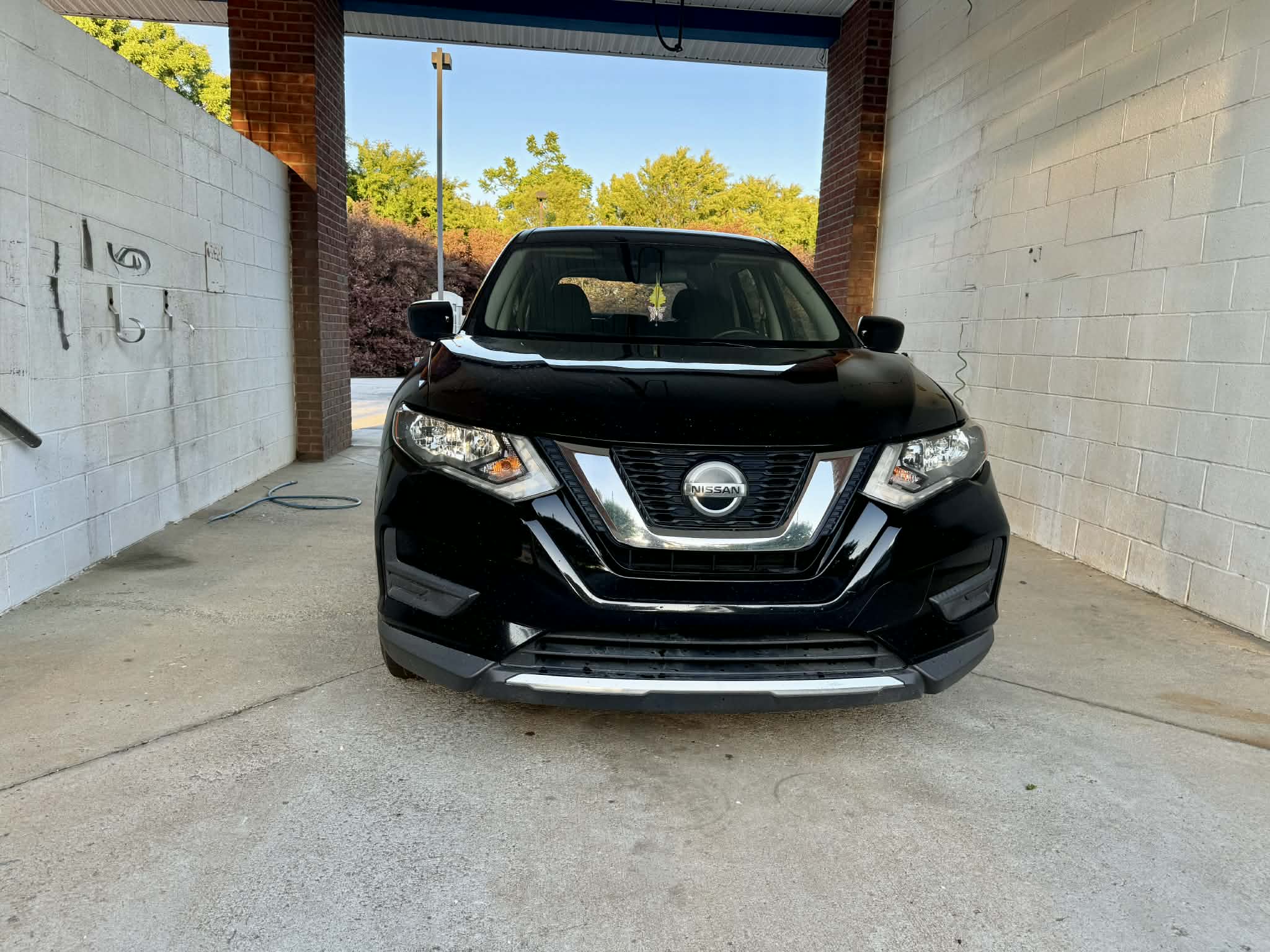 2020 Nissan Rogue S photo 2