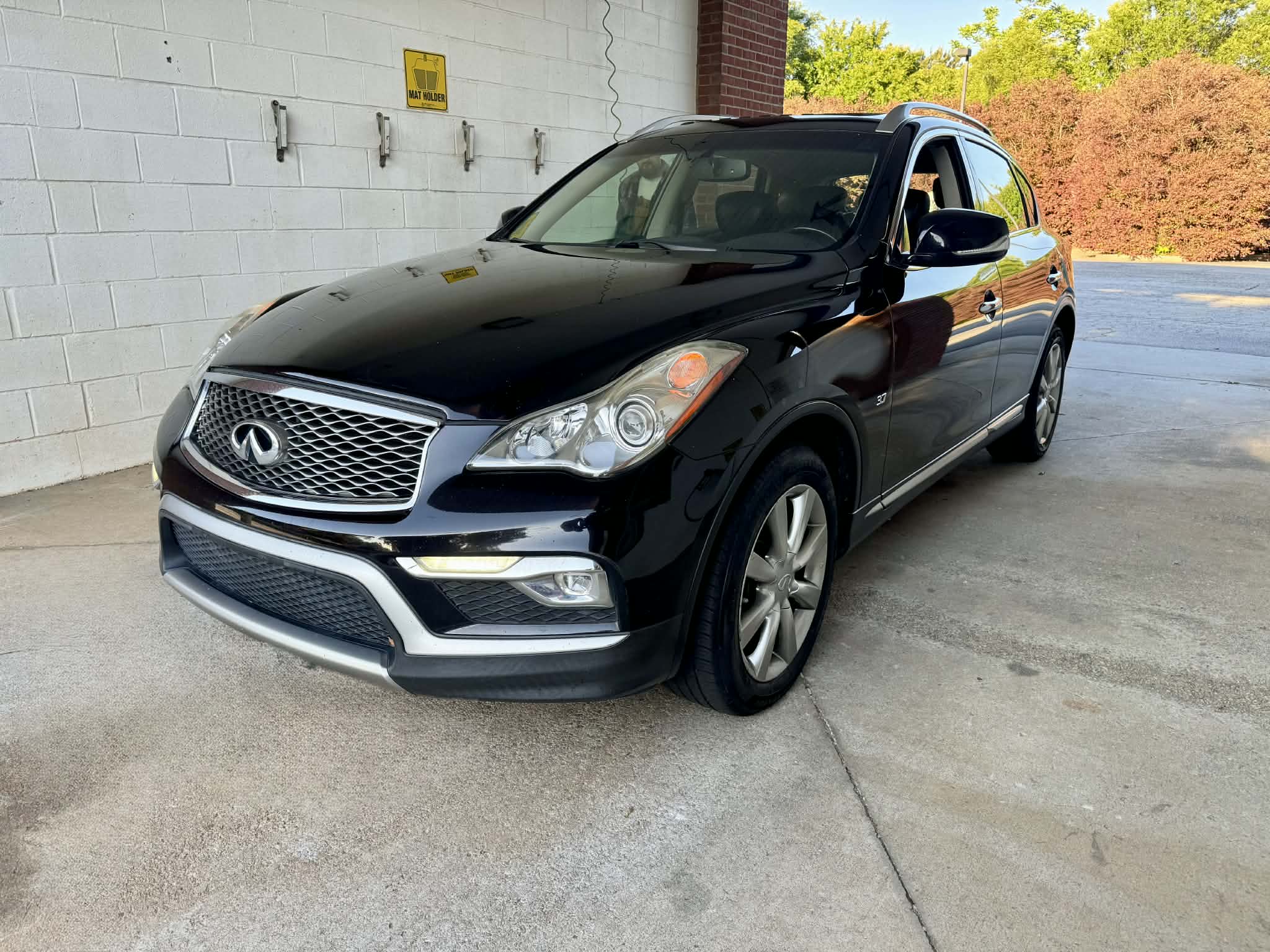 2017 Infiniti QX50 photo 3