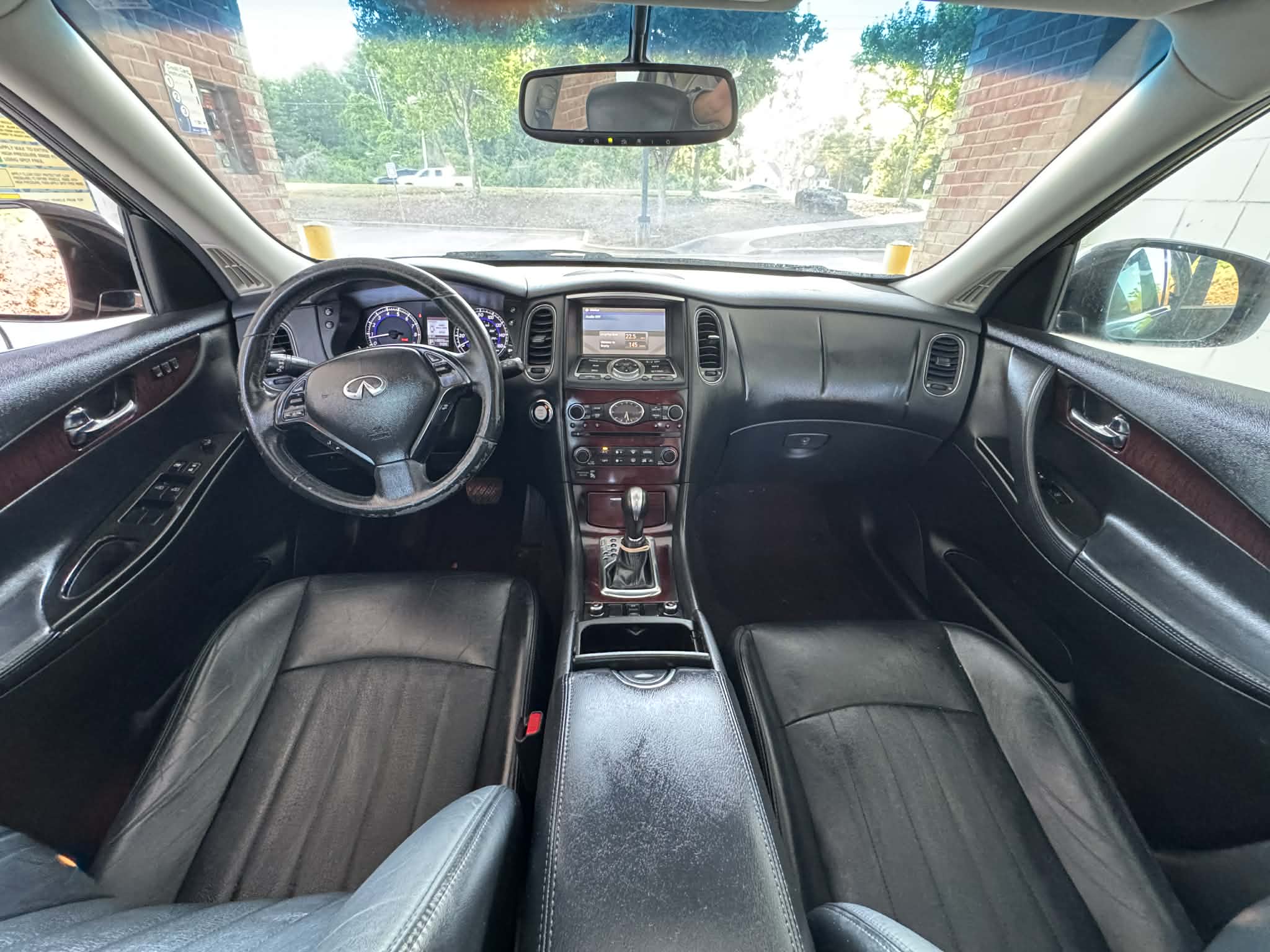 2017 Infiniti QX50 photo 6