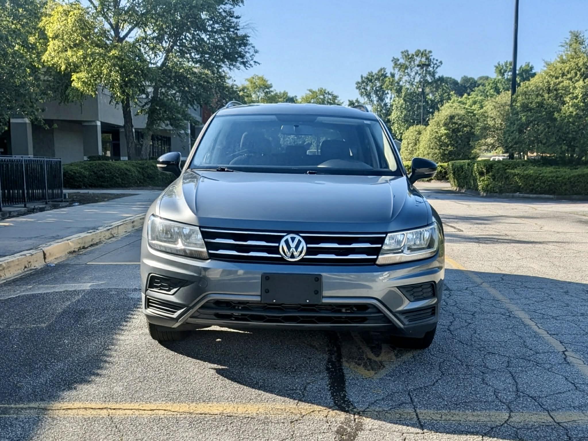 2019 Volkswagen Tiguan 4Motion S photo 2