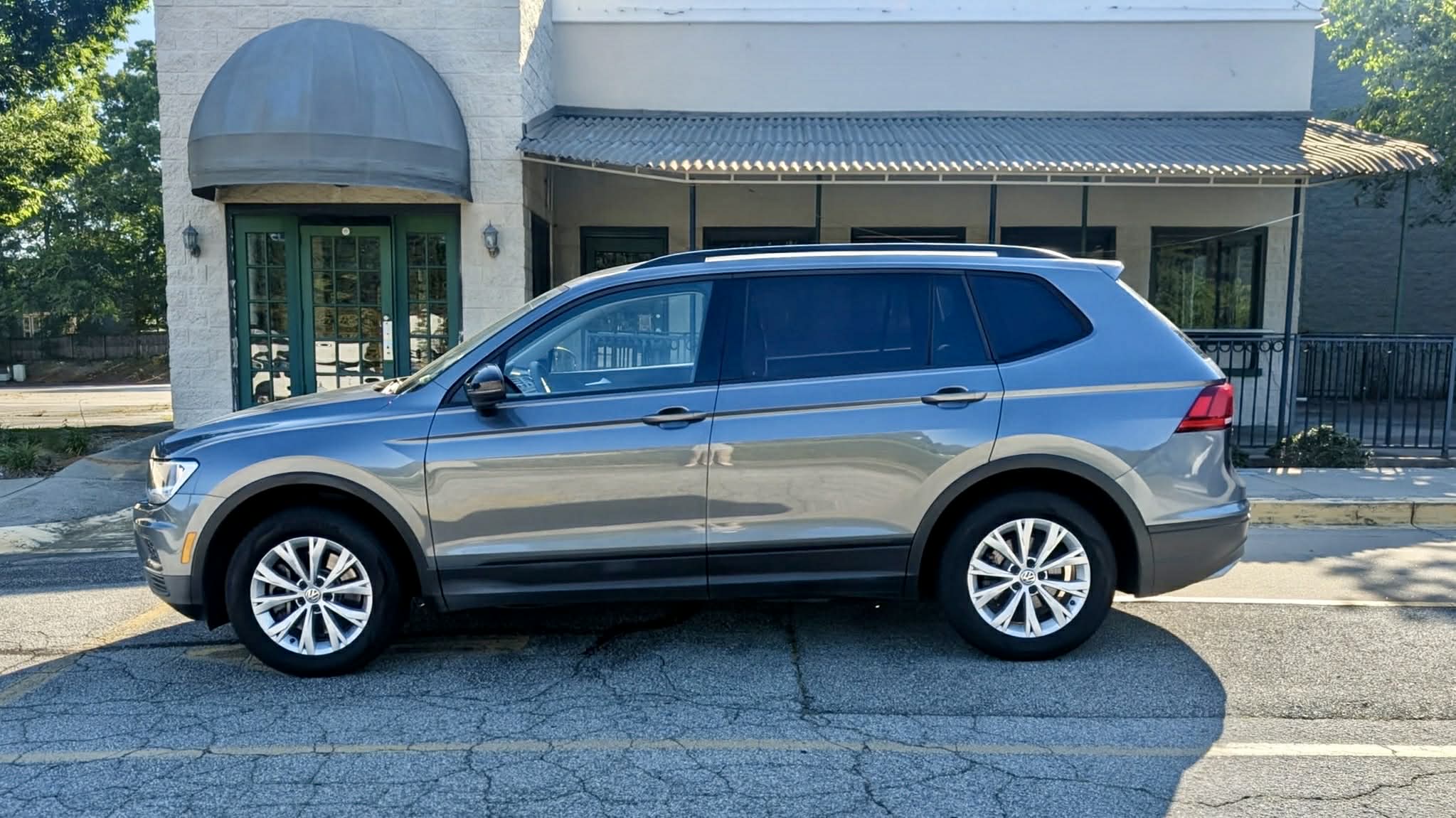 2019 Volkswagen Tiguan 4Motion S photo 4