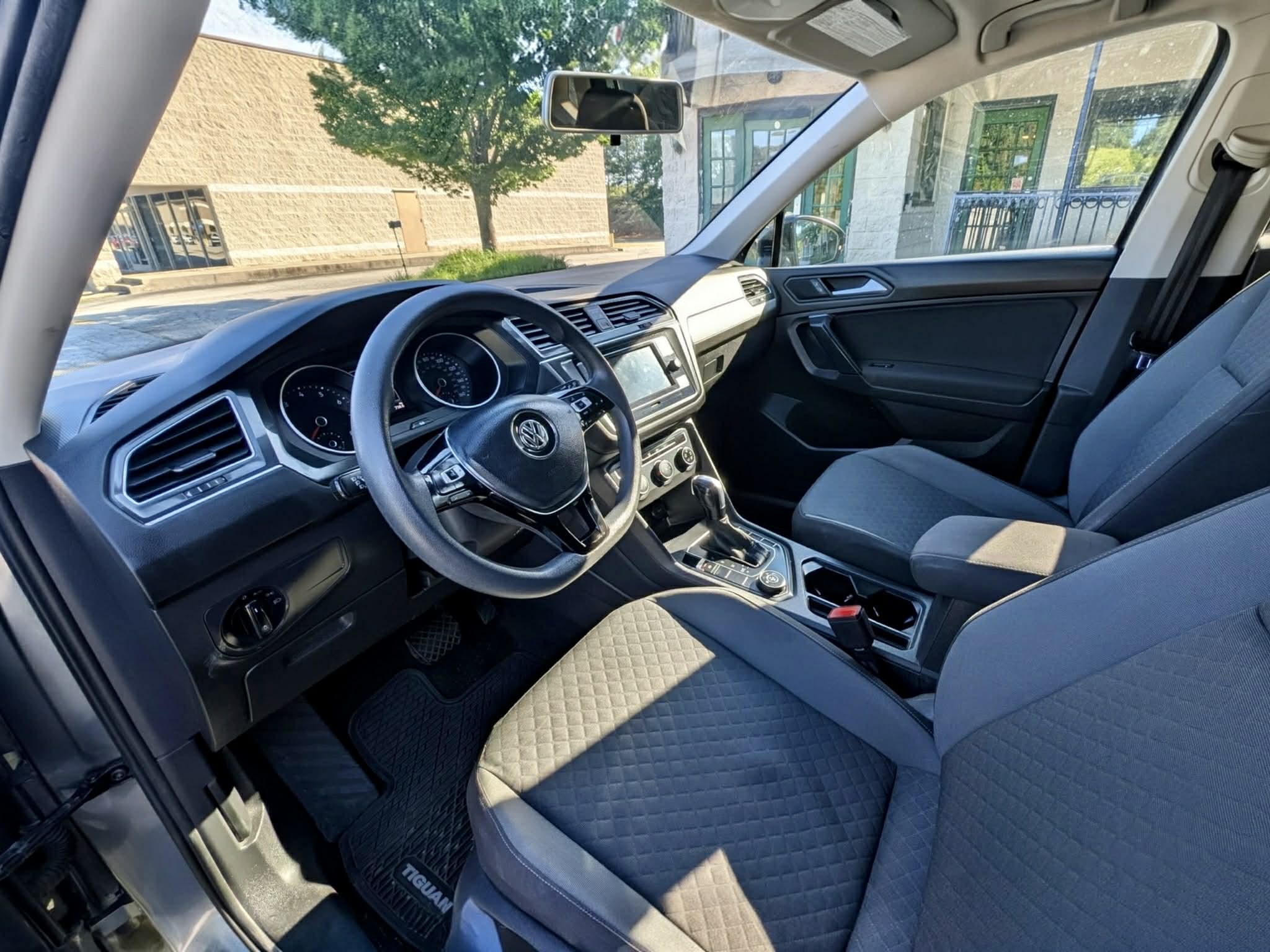2019 Volkswagen Tiguan 4Motion S photo 6