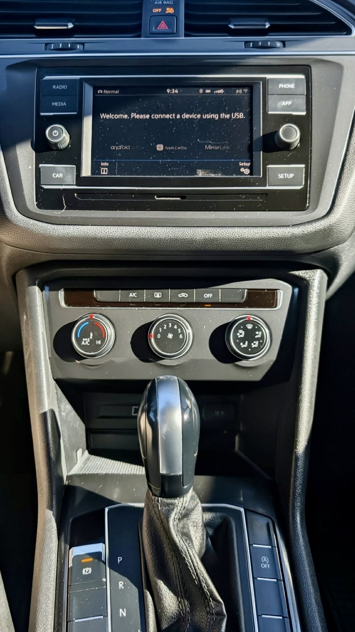 2019 Volkswagen Tiguan 4Motion S photo 9