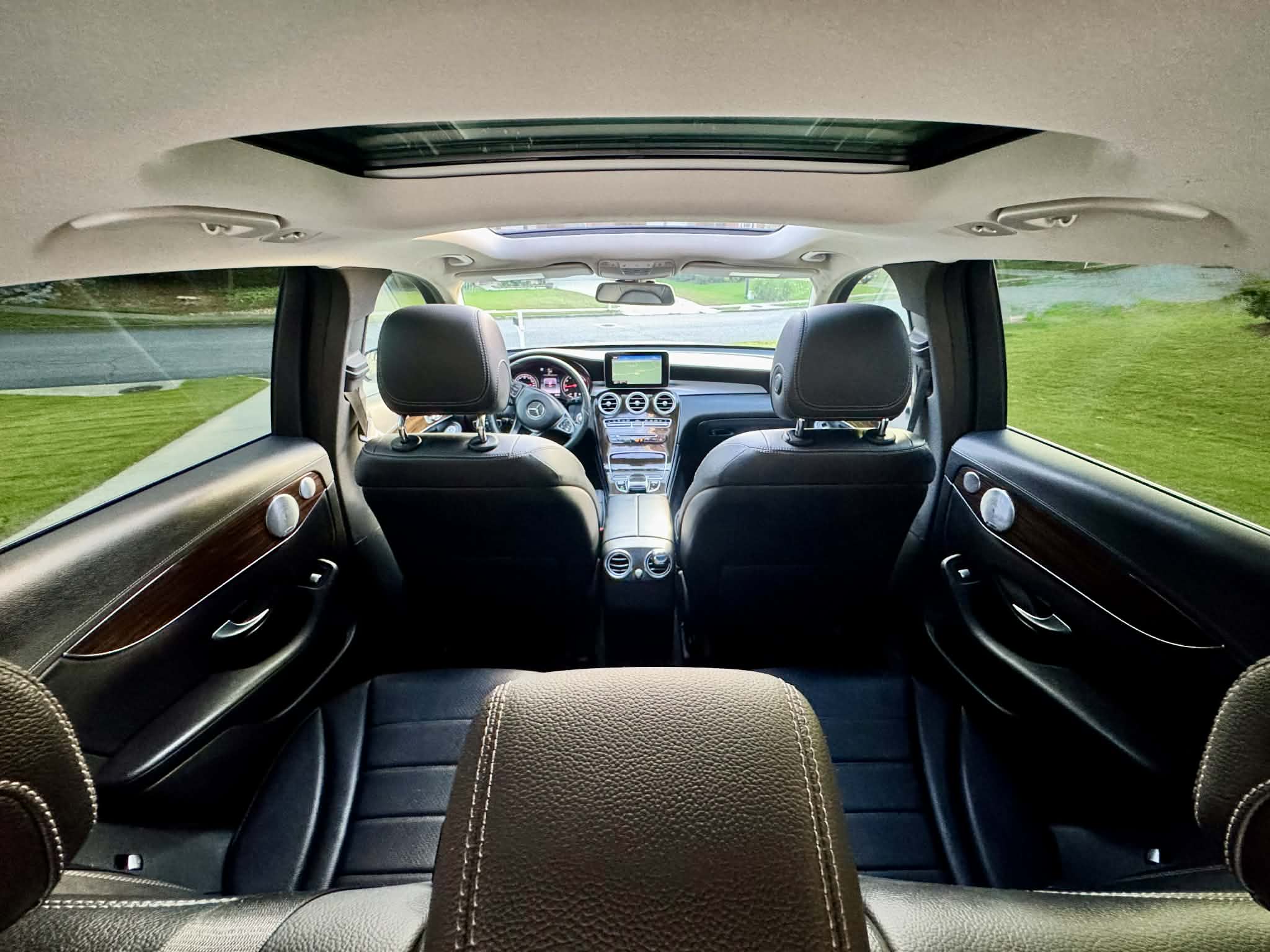 2016 Mercedes-Benz GLC300 photo 7