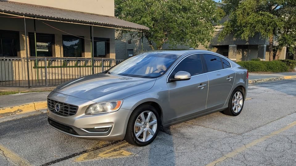 2016 Volvo s60 T5 Premier Sedan 4D photo 2