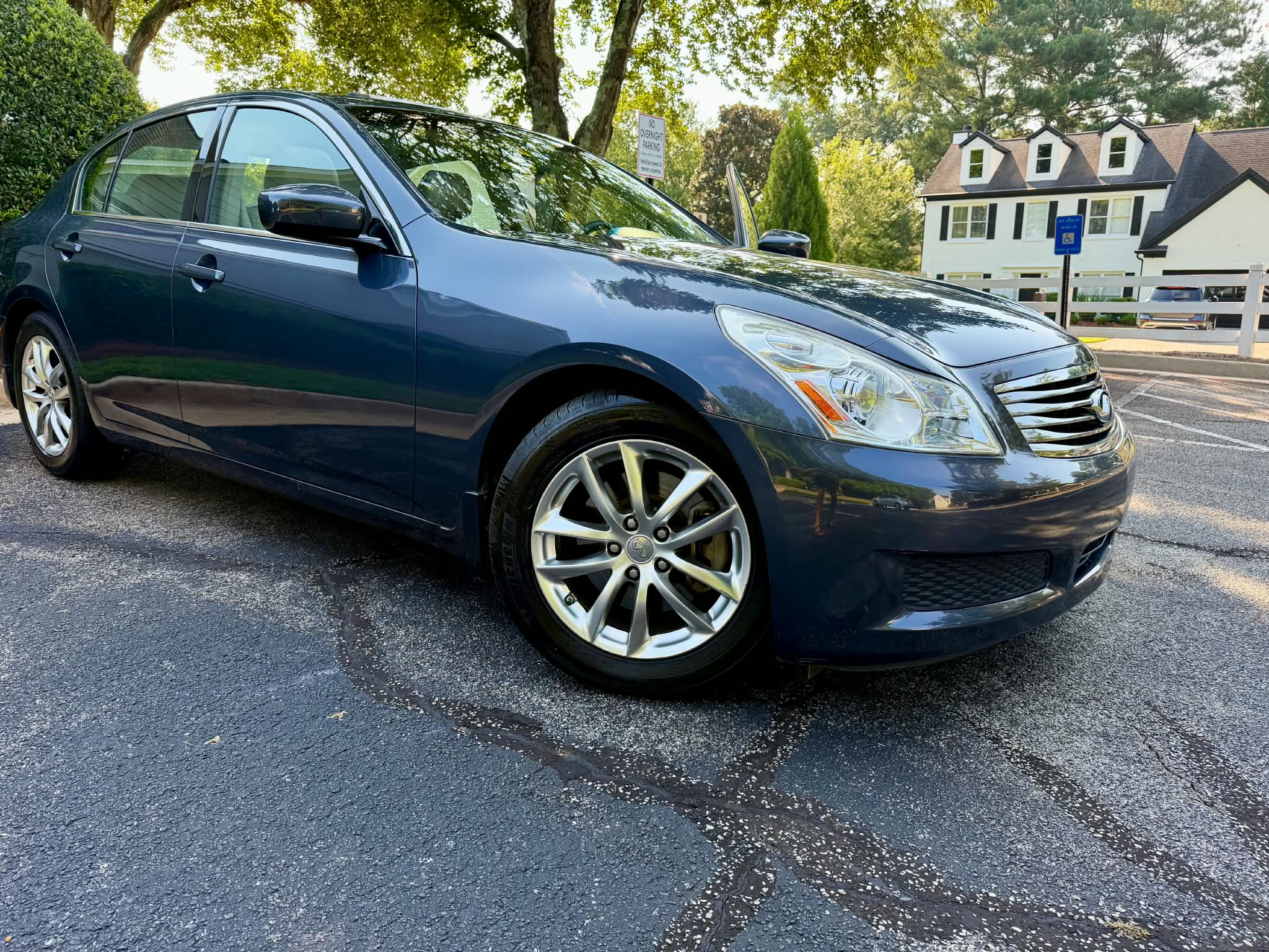 2009 Infinti G37 photo 2