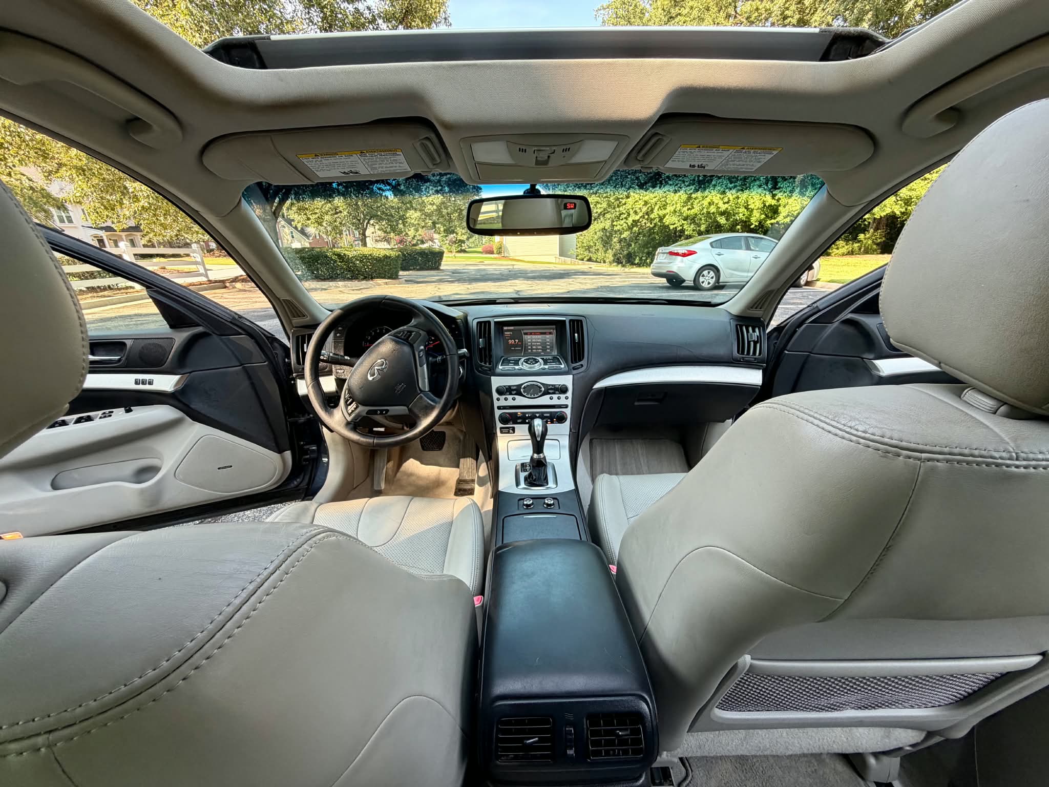 2009 Infinti G37 photo 7